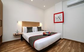 Oyo Townhouse 80 Meera Bagh