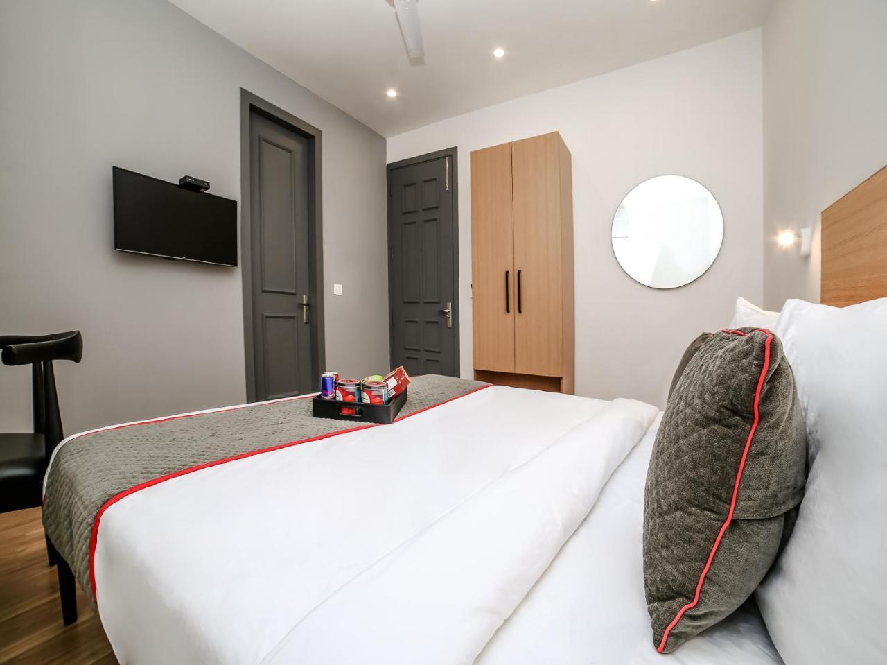 Oyo Townhouse 80 Meera Bagh Delhi  Exterior photo